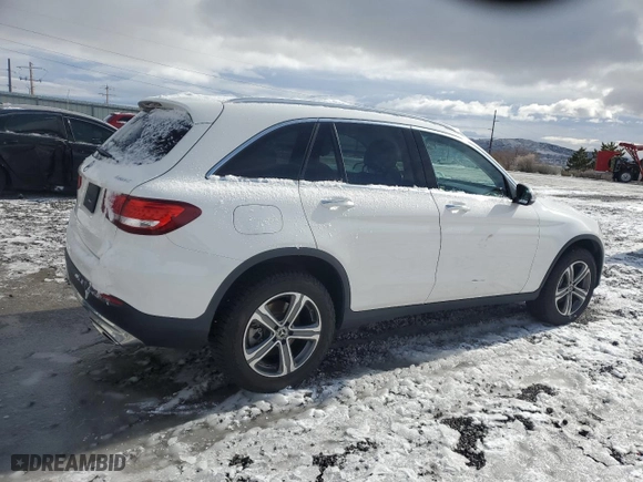 2019 Mercedes-Benz GLC with VIN WDC0G4KB3KV134101, listed as a Copart auction lot 51017475 with 60,794 mi miles and Salvage Title. Bid and sale history available at carsss.com. Image 3.
