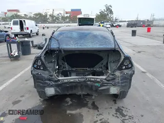 2014 Honda Civic Sedan LX with VIN 19XFB2F57EE253852, listed as a IAAI auction lot 42115504 with 83,599 mi miles. Bid and sale history available at carsss.com. Image 17.