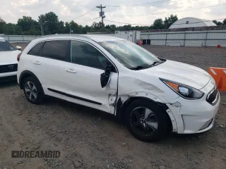 2017 Kia Niro Touring Launch Edition with VIN KNDCC3LC8H5095756, listed as a Copart auction lot 64836794 with 148,996 mi miles and Salvage Title. Bid and sale history available at carsss.com. Image 4.
