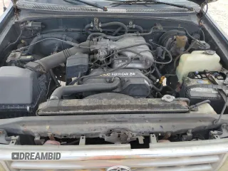1995 Toyota T100 SR5 z VIN JT4VD12F1S0014445, wystawiony jako Copart lot #59764864 z przebiegiem 184 947 mil mil oraz Szkody całkowita. Historia ofert i sprzedaży dostępna na DreamBid. Obrazek 11.