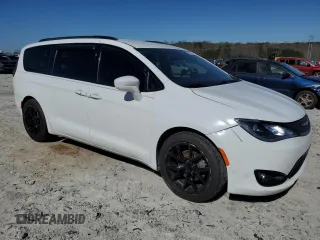 2018 Chrysler Pacifica Touring L Plus with VIN 2C4RC1EG3JR168247, listed as a Copart auction lot 49660405 with 262,393 mi miles and Salvage title. Bid and sale history available at DreamBid. Image 4.