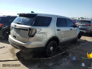 2016 Ford Utility Police Interceptor with VIN 1FM5K8AR5GGA19510, listed as a Copart auction lot 73411794 with 0 mi miles and Salvage Title. Bid and sale history available at carsss.com. Image 3.