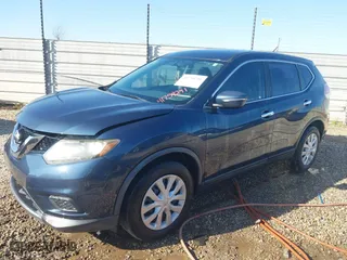 2015 Nissan Rogue S with VIN KNMAT2MT4FP513036, listed as a IAAI auction lot 41759291 with 138,293 mi miles. Bid and sale history available at carsss.com. Image 2.