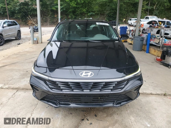 2024 Hyundai Elantra SEL with VIN KMHLS4DG3RU835436, listed as a Copart auction lot 57884035 with 10,333 mi miles and Clean title. Bid and sale history available at DreamBid. Image 5.