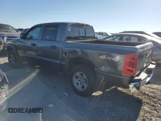 2006 Dodge Dakota SLT with VIN 1D7HW48K86S522957, listed as a Copart auction lot 82322744 with 182,278 mi miles and Salvage Title. Bid and sale history available at carsss.com. Image 2.