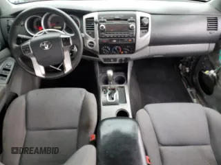 2012 Toyota Tacoma z VIN 3TMLU4EN6CM093217, wystawiony jako Copart lot #60237655 z przebiegiem 184 205 mil mil oraz Czysty tytuł • Clean title. Historia ofert i sprzedaży dostępna na DreamBid. Obrazek 8.