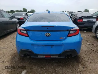 2022 Toyota GR86 with VIN JF1ZNBC10N8752398, listed as a Copart auction lot 57057444 with 32,502 mi miles and Salvage Title. Bid and sale history available at carsss.com. Image 6.