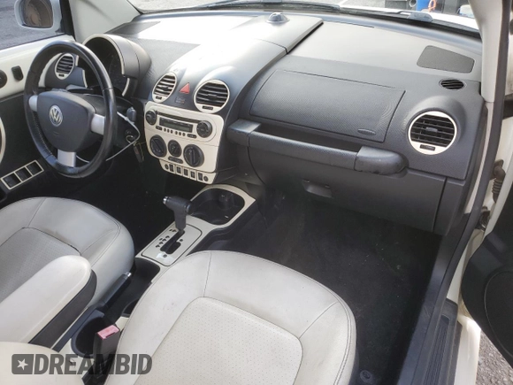 2007 Volkswagen Beetle with VIN 3VWFG31Y07M410653, listed as a Copart auction lot 44864215 with 163,204 mi miles and Clean Title. Bid and sale history available at DreamBid. Image 8.