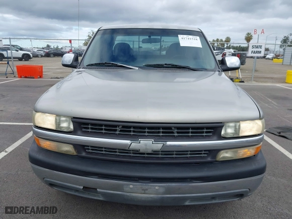 1999 Chevrolet Silverado 1500 LS with VIN 2GCEC19T6X1167722, listed as a IAAI auction lot 41741518 with 319,692 mi miles. Bid and sale history available at carsss.com. Image 12.
