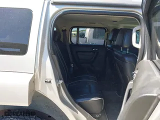 2006 Hummer H3 with VIN 5GTDN136768104397, listed as a IAAI auction lot 42020632 with 127,233 mi miles. Bid and sale history available at carsss.com. Image 8.
