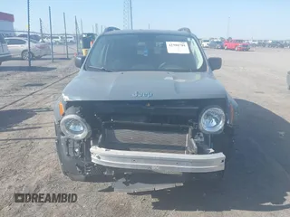 2017 Jeep Renegade Sport with VIN ZACCJBAB5HPF77358, listed as a IAAI auction lot 41988784 with 99,331 mi miles and . Bid and sale history available at carsss.com. Image 13.