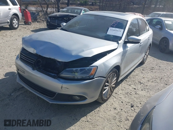 2012 Volkswagen Jetta Sedan SEL w/Sunroof with VIN 3VWLX7AJ6CM452624, listed as a IAAI auction lot 41685651 with 94,413 mi miles. Bid and sale history available at carsss.com. Image 17.