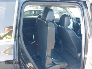 2018 Volkswagen Atlas SE with VIN 1V2DP2CA9JC599623, listed as a IAAI auction lot 42065906 with Not provided miles and . Bid and sale history available at DreamBid. Image 8.
