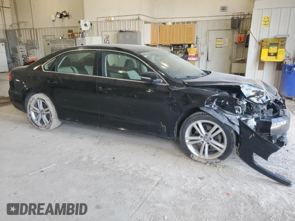 2014 Volkswagen Passat SE z VIN 1VWBN7A35EC121511, wystawiony jako Copart lot #48156315 z przebiegiem 136 472 mil mil oraz Szkoda całkowita • Salvage title. Historia ofert i sprzedaży dostępna na DreamBid. Obrazek 4.