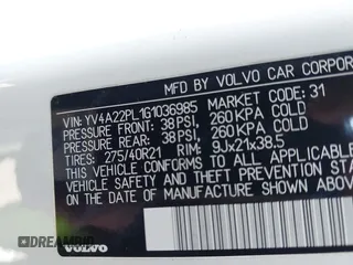 2016 Volvo XC90 T6 Inscription with VIN YV4A22PL1G1036985, listed as a IAAI auction lot 41698124 with 88,578 mi miles. Bid and sale history available at carsss.com. Image 9.