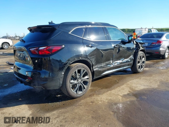 2020 Chevrolet Blazer RS z VIN 3GNKBKRS6LS686438, wystawiony jako IAAI lot #41640783 z przebiegiem 78 245 mil mil oraz . Historia ofert i sprzedaży dostępna na DreamBid. Obrazek 4.