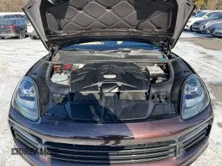 2019 Porsche Cayenne z VIN WP1AA2AY7KDA05952, wystawiony jako Copart lot #42854295 z przebiegiem 139 028 mil mil oraz Czysty tytuł • Clean title. Historia ofert i sprzedaży dostępna na DreamBid. Obrazek 8.