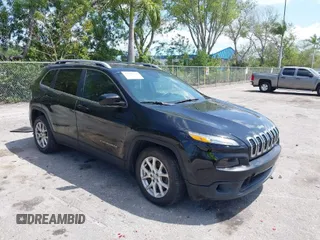 2018 Jeep Cherokee Latitude with VIN 1C4PJLCB4JD510324, listed as a IAAI auction lot 41984595 with 133,579 mi miles. Bid and sale history available at carsss.com. Image 1.