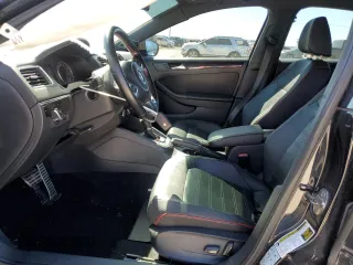 2014 Volkswagen Jetta GLI Edition 30 z VIN 3VW4S7AJ4EM325666, wystawiony jako Copart lot #47444345 z przebiegiem 182 665 mil mil oraz Szkoda całkowita • Salvage title. Historia ofert i sprzedaży dostępna na DreamBid. Obrazek 7.