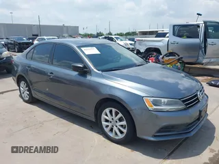 2015 Volkswagen Jetta SE z VIN 3VWD17AJ7FM286172, wystawiony jako IAAI lot #42115737 z przebiegiem 113 836 mil mil oraz . Historia ofert i sprzedaży dostępna na DreamBid. Obrazek 1.