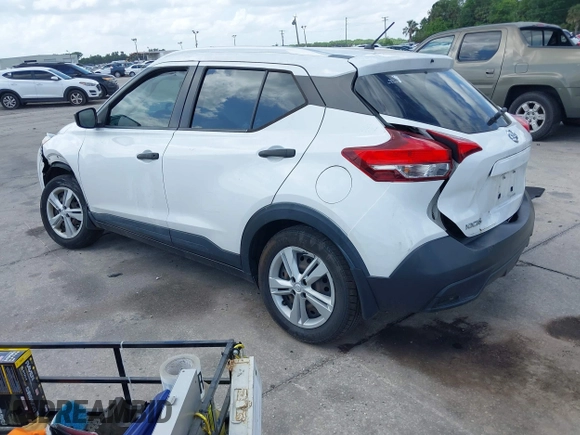 2019 Nissan Kicks SV with VIN 3N1CP5CUXKL518775, listed as a IAAI auction lot 41935426 with 37,822 mi miles and . Bid and sale history available at DreamBid. Image 3.