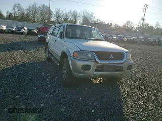 2002 Mitsubishi Montero XLS z VIN JA4MT31R02J035331, wystawiony jako Copart lot #42690835 z przebiegiem Nie podano mil oraz Szkoda całkowita • Salvage title. Historia ofert i sprzedaży dostępna na DreamBid. Obrazek 11.