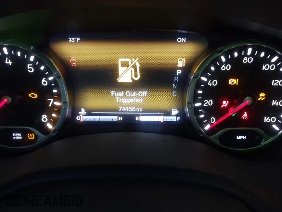 2017 Jeep Renegade Latitude with VIN ZACCJBBB5HPG53014, listed as a IAAI auction lot 40951444 with 74,456 mi miles. Bid and sale history available at carsss.com. Image 7.