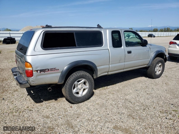 2004 Toyota Tacoma with VIN 5TEWN72N04Z422014, listed as a Copart auction lot 51938775 with 195,958 mi miles and Clean Title. Bid and sale history available at carsss.com. Image 3.
