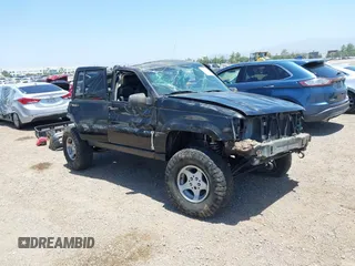 1997 Jeep Grand Cherokee Laredo z VIN 1J4GZ58Y6VC673970, wystawiony jako IAAI lot #42500386 z przebiegiem Nie podano mil oraz . Historia ofert i sprzedaży dostępna na DreamBid. Obrazek 1.