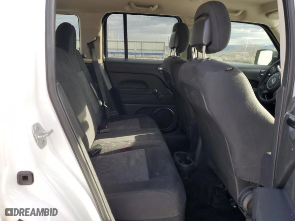 2015 Jeep Patriot Altitude Edition with VIN 1C4NJPBA3FD263909, listed as a Copart auction lot 47570475 with 123,852 mi miles and Salvage Title. Bid and sale history available at carsss.com. Image 12.