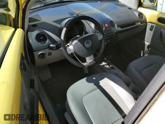 2006 Volkswagen Beetle z VIN 3VWRR31C86M411804, wystawiony jako Copart lot #74040884 z przebiegiem 181 954 mil mil oraz Szkoda całkowita • Salvage title. Historia ofert i sprzedaży dostępna na DreamBid. Obrazek 8.