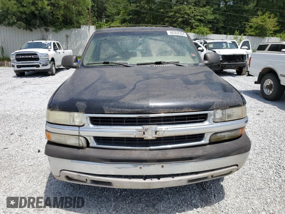 2003 Chevrolet Suburban LT with VIN 3GNEC16Z43G150161, listed as a Copart auction lot 62352354 with 211,614 mi miles and Clean Title. Bid and sale history available at carsss.com. Image 5.