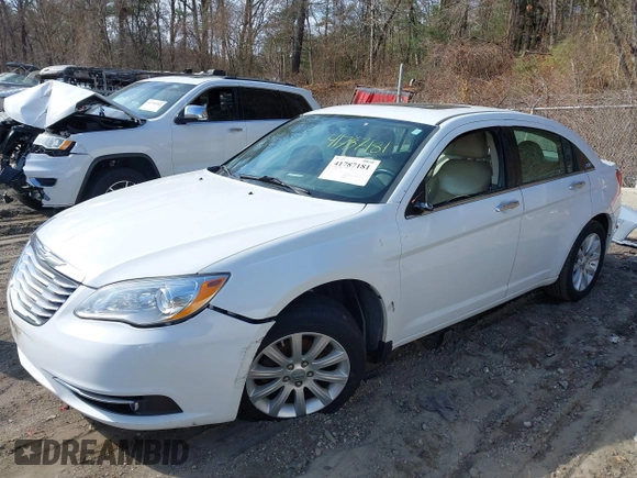2014 Chrysler 200 Limited with VIN 1C3CCBCG2EN135312, listed as a IAAI auction lot 41787181 with 129,688 mi miles. Bid and sale history available at carsss.com. Image 2.