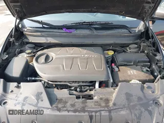 2015 Jeep Cherokee Trailhawk with VIN 1C4PJMBS6FW786622, listed as a IAAI auction lot 42403215 with 148,205 mi miles and . Bid and sale history available at DreamBid. Image 10.