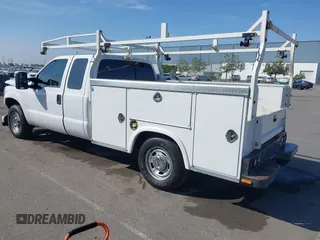 2014 Ford F-250 XLT с VIN 1FT7X2A66EEA48248, выставлен на аукционе IAAI как лот 42230951 с пробегом 180 785 миль миль и . История ставок и продаж доступна на DreamBid. Изображение 3.