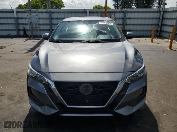2022 Nissan Sentra S z VIN 3N1AB8BVXNY240341, wystawiony jako Copart lot #55802465 z przebiegiem Nie podano mil oraz Szkoda całkowita • Salvage title. Historia ofert i sprzedaży dostępna na DreamBid. Obrazek 5.