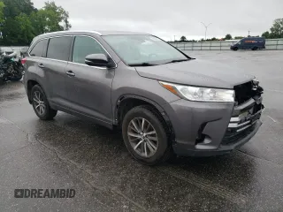 2018 Toyota Highlander SE with VIN 5TDJZRFH9JS528291, listed as a Copart auction lot 56568275 with 74,619 mi miles and Salvage title. Bid and sale history available at DreamBid. Image 4.