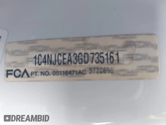 2016 Jeep Compass Latitude with VIN 1C4NJCEA3GD735161, listed as a IAAI auction lot 40881008 with 126,384 mi miles. Bid and sale history available at carsss.com. Image 9.