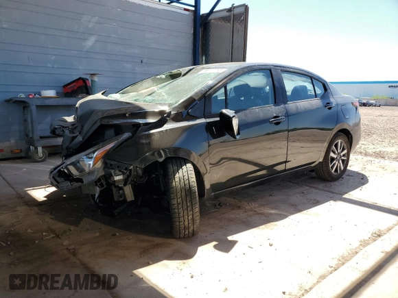 2020 Nissan Versa SV z VIN 3N1CN8EV8LL840359, wystawiony jako Copart lot #53277715 z przebiegiem 97 549 mil mil oraz Szkoda całkowita • Salvage title. Historia ofert i sprzedaży dostępna na DreamBid. Obrazek 1.