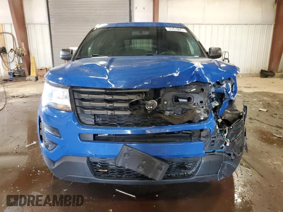 2019 Ford Police Interceptor Utility z VIN 1FM5K8AT1KGB15719, wystawiony jako Copart lot #65549154 z przebiegiem 81 581 mil mil oraz Nie do naprawy. Historia ofert i sprzedaży dostępna na DreamBid. Obrazek 5.
