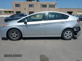 2011 Toyota Prius I z VIN JTDKN3DUXB5331344, wystawiony jako IAAI lot #42021340 z przebiegiem 330 635 mil mil oraz . Historia ofert i sprzedaży dostępna na DreamBid. Obrazek 14.