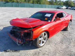 2010 Chevrolet Camaro 2SS z VIN 2G1FK1EJ4A9176836, wystawiony jako IAAI lot #41994863 z przebiegiem 151 249 mil mil oraz . Historia ofert i sprzedaży dostępna na DreamBid. Obrazek 17.