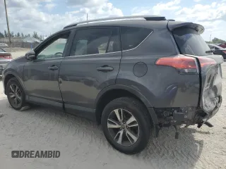 2018 Toyota RAV4 XLE with VIN 2T3WFREV0JW409386, listed as a Copart auction lot 53428615 with 91,999 mi miles and Salvage Title. Bid and sale history available at carsss.com. Image 2.