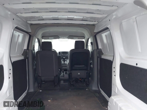 2019 Nissan NV200 SV z VIN 3N6CM0KN6KK698178, wystawiony jako IAAI lot #41915567 z przebiegiem 61 330 mil mil oraz . Historia ofert i sprzedaży dostępna na DreamBid. Obrazek 8.