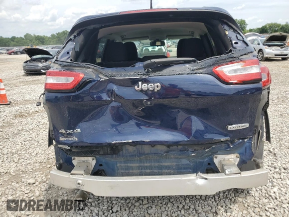 2016 Jeep Cherokee Altitude z VIN 1C4PJMCB8GW123004, wystawiony jako Copart lot #61931895 z przebiegiem 149 943 mil mil oraz Szkoda całkowita • Salvage title. Historia ofert i sprzedaży dostępna na DreamBid. Obrazek 6.