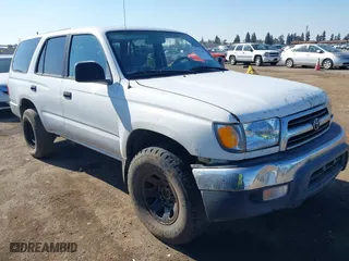 2000 Toyota 4Runner with VIN JT3GM84RXY0058918, listed as a IAAI auction lot 41432145 with 342,077 mi miles. Bid and sale history available at carsss.com. Image 1.