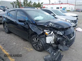 2022 Nissan Versa SV z VIN 3N1CN8EVXNL868599, wystawiony jako IAAI lot #41550625 z przebiegiem 28 619 mil mil oraz . Historia ofert i sprzedaży dostępna na DreamBid. Obrazek 1.