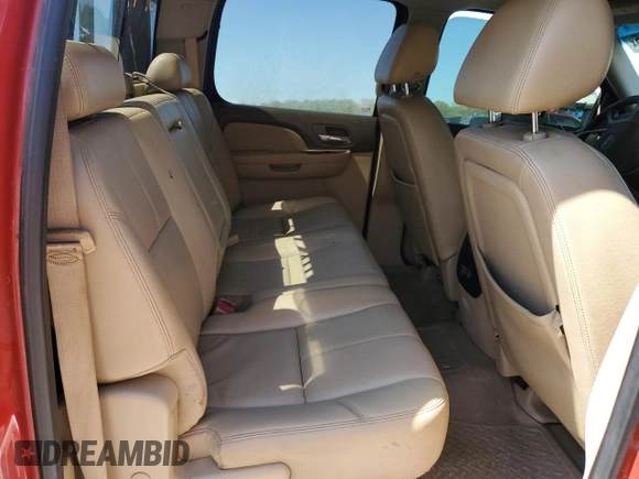 2009 GMC Sierra 2500HD SLT z VIN 1GTHK63689F171542, wystawiony jako Copart lot #53044685 z przebiegiem 252 999 mil mil oraz Szkoda całkowita • Salvage title. Historia ofert i sprzedaży dostępna na DreamBid. Obrazek 10.