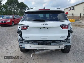 2024 Jeep Compass Latitude with VIN 3C4NJDBN9RT604049, listed as a IAAI auction lot 42153134 with 36,455 mi miles and . Bid and sale history available at carsss.com. Image 6.