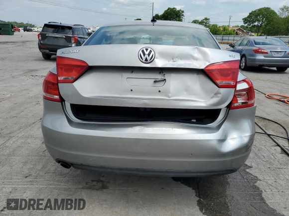 2012 Volkswagen Passat SE с VIN 1VWBH7A31CC107383, выставлен на аукционе Copart как лот 54706945 с пробегом 82 227 миль миль и Списание • Salvage title. История ставок и продаж доступна на DreamBid. Изображение 6.